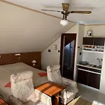 Gold Ribbon Family House Hévíz