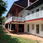 Gold Ribbon Family House Gasthof 3*