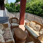 Gold Ribbon Family House 3*