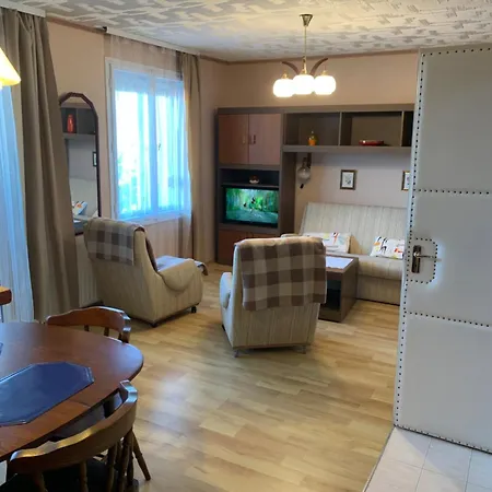 Gold Ribbon Family House Heviz