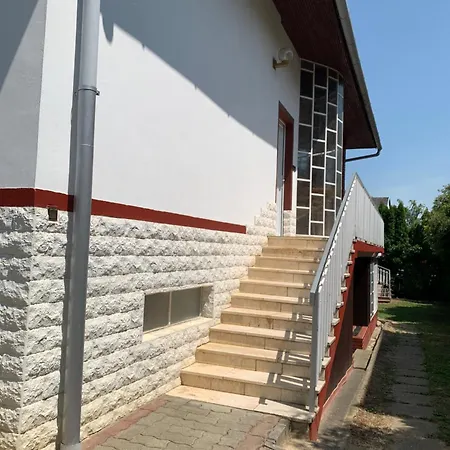 Gold Ribbon Family House Heviz
