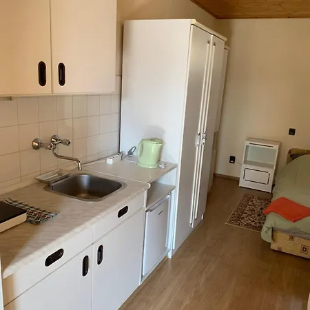 Gold Ribbon Family House 3* Heviz