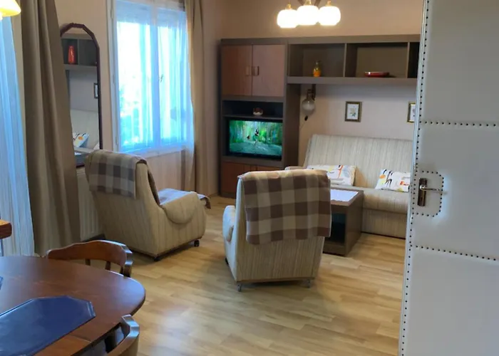 Gold Ribbon Family House ヘーヴィーズ