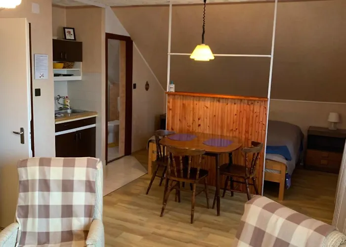 Gold Ribbon Family House 3*