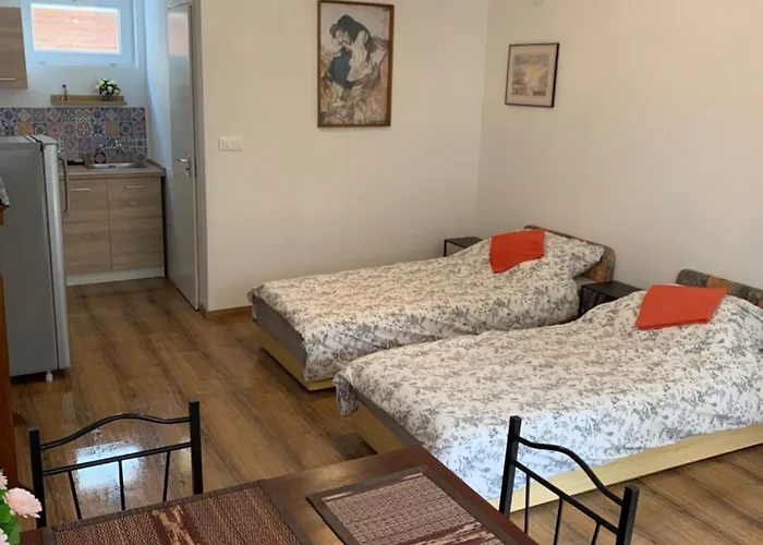 Gold Ribbon Family House Hévíz